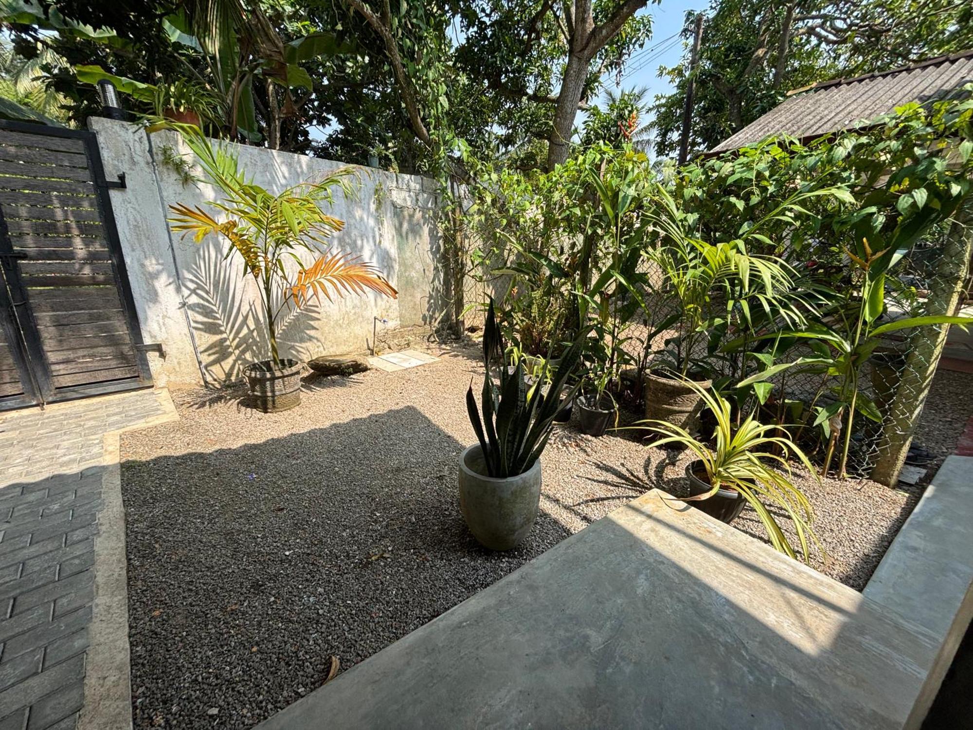 Tropical Villa Galle Bagian luar foto